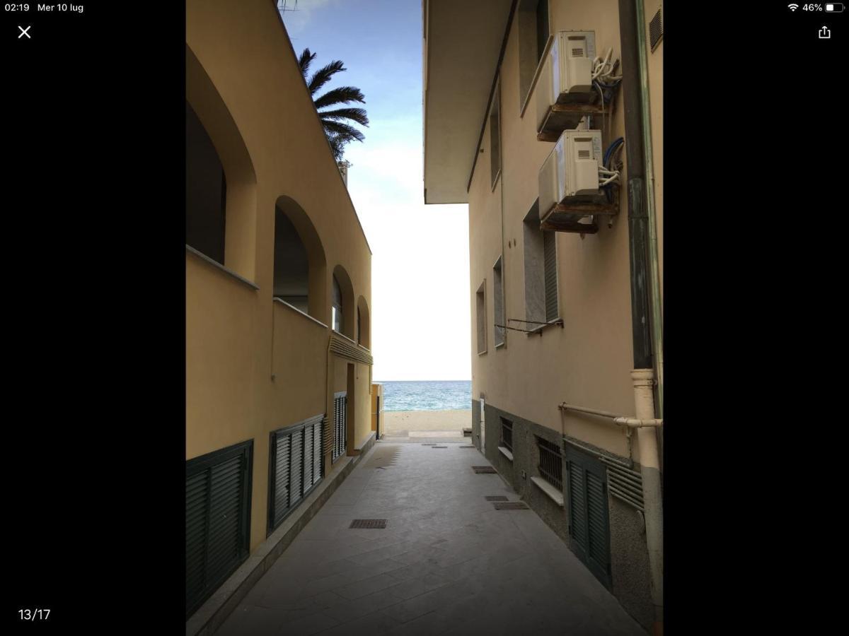 Babyaccommodation Family Sea & Box Pietra Ligure Ngoại thất bức ảnh
